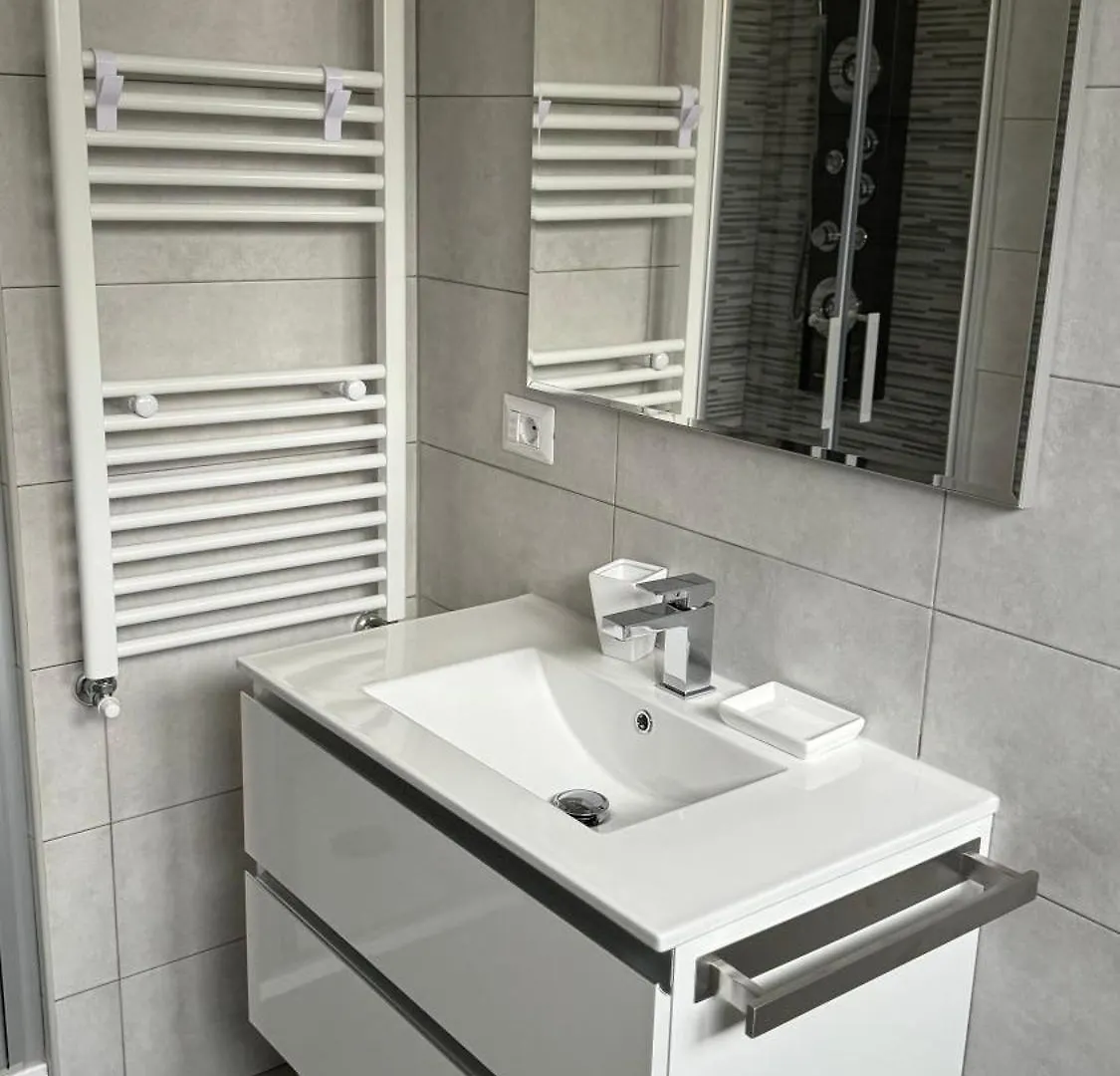 Jacuzzi Apartment Near Center Of Rome
