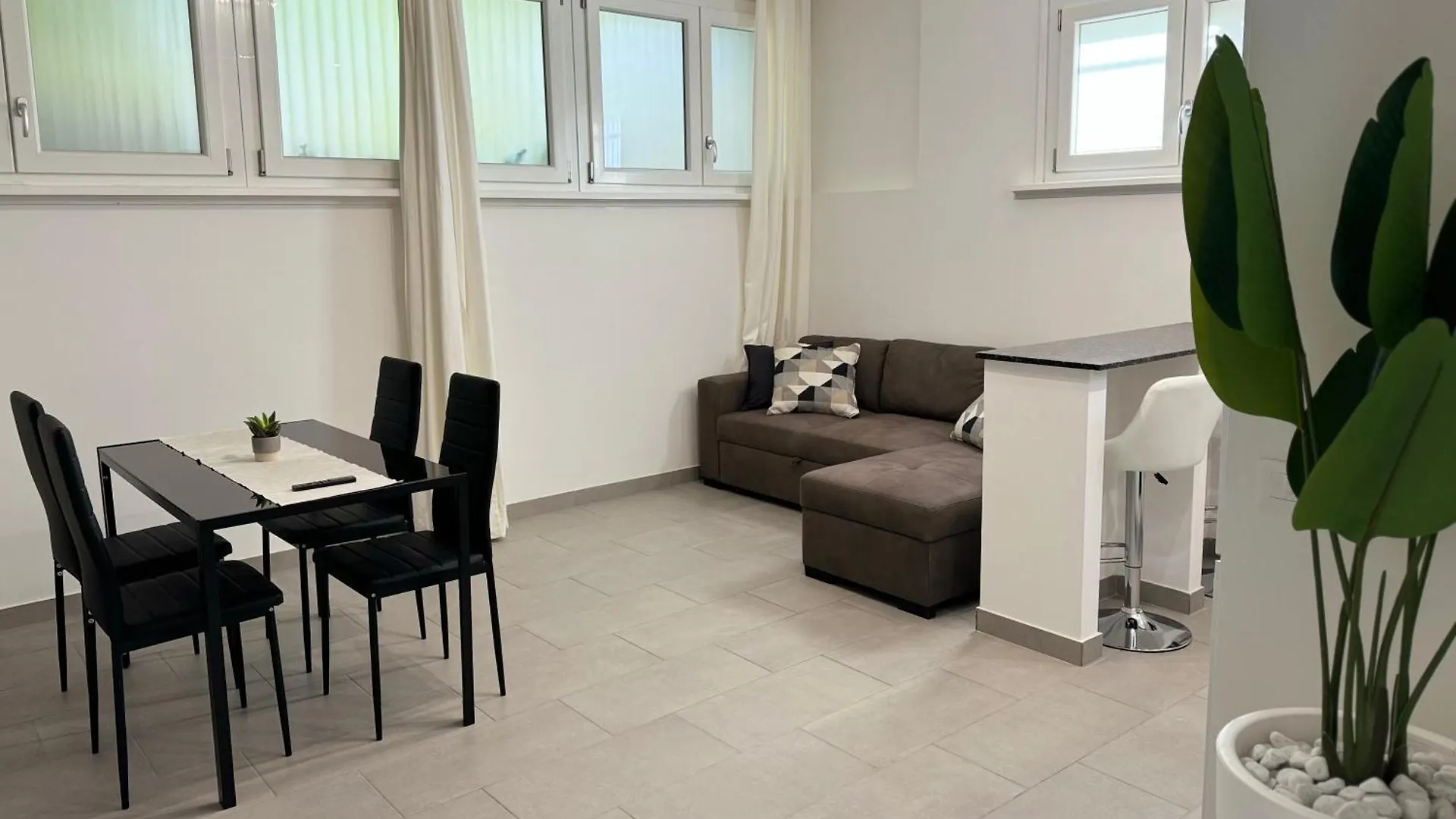 Jacuzzi Apartment Near Center Of Rome